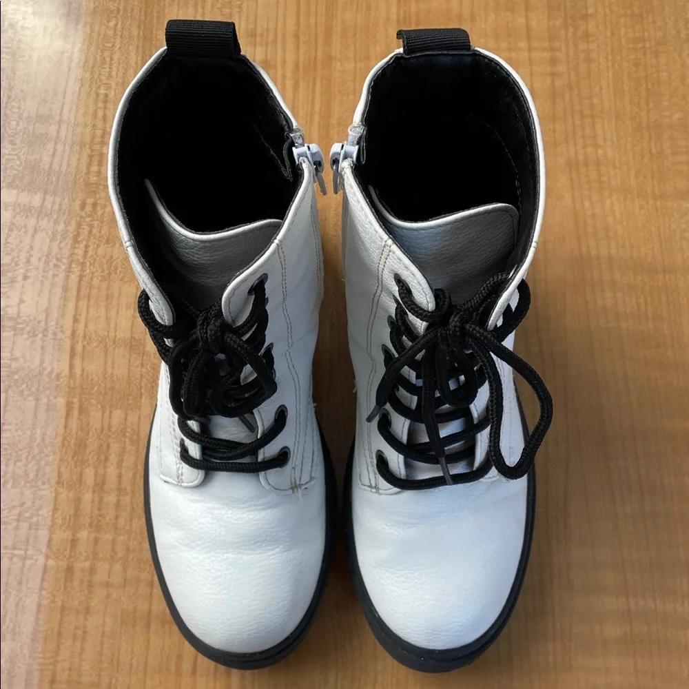 Sincerely Jules Girls White Lace-Up Ankle Boots Size 1